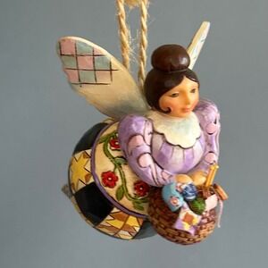 Jim Shore quilting bee ornament 2009 Painted Fairy Bee Basket Yarn Knitting